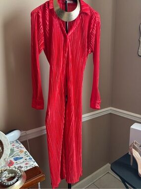 Red Pleated Maxi Shirt Dress with Collar and Long Sleeves